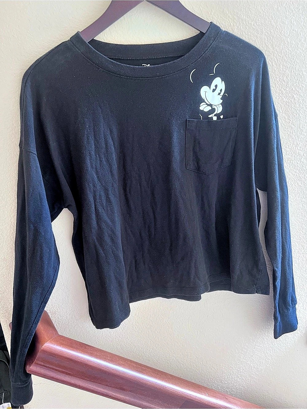 Disney Mickey Mouse Long Sleeve Cropped Pocket Tee in Black Size Small